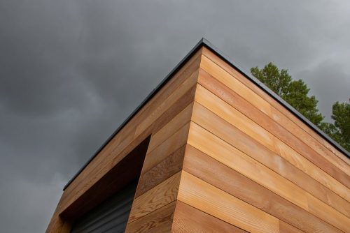 Quelle essence de bois choisir pour un bardage extérieur durable et esthétique ?