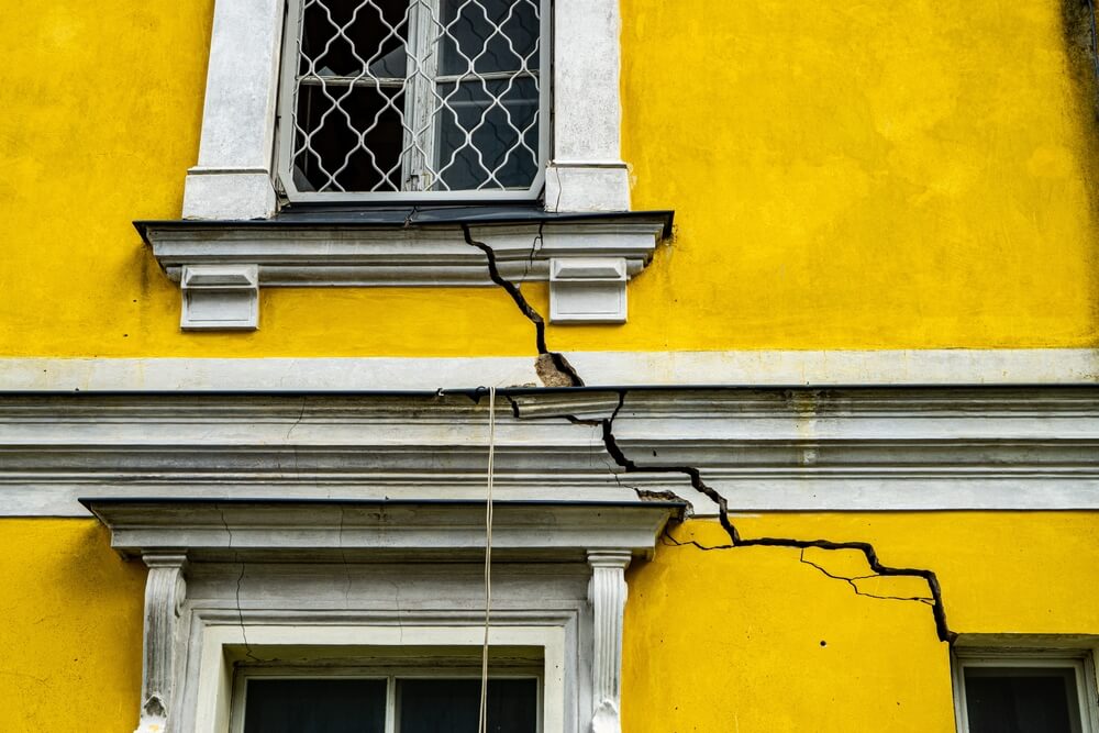 fissure dans le mur